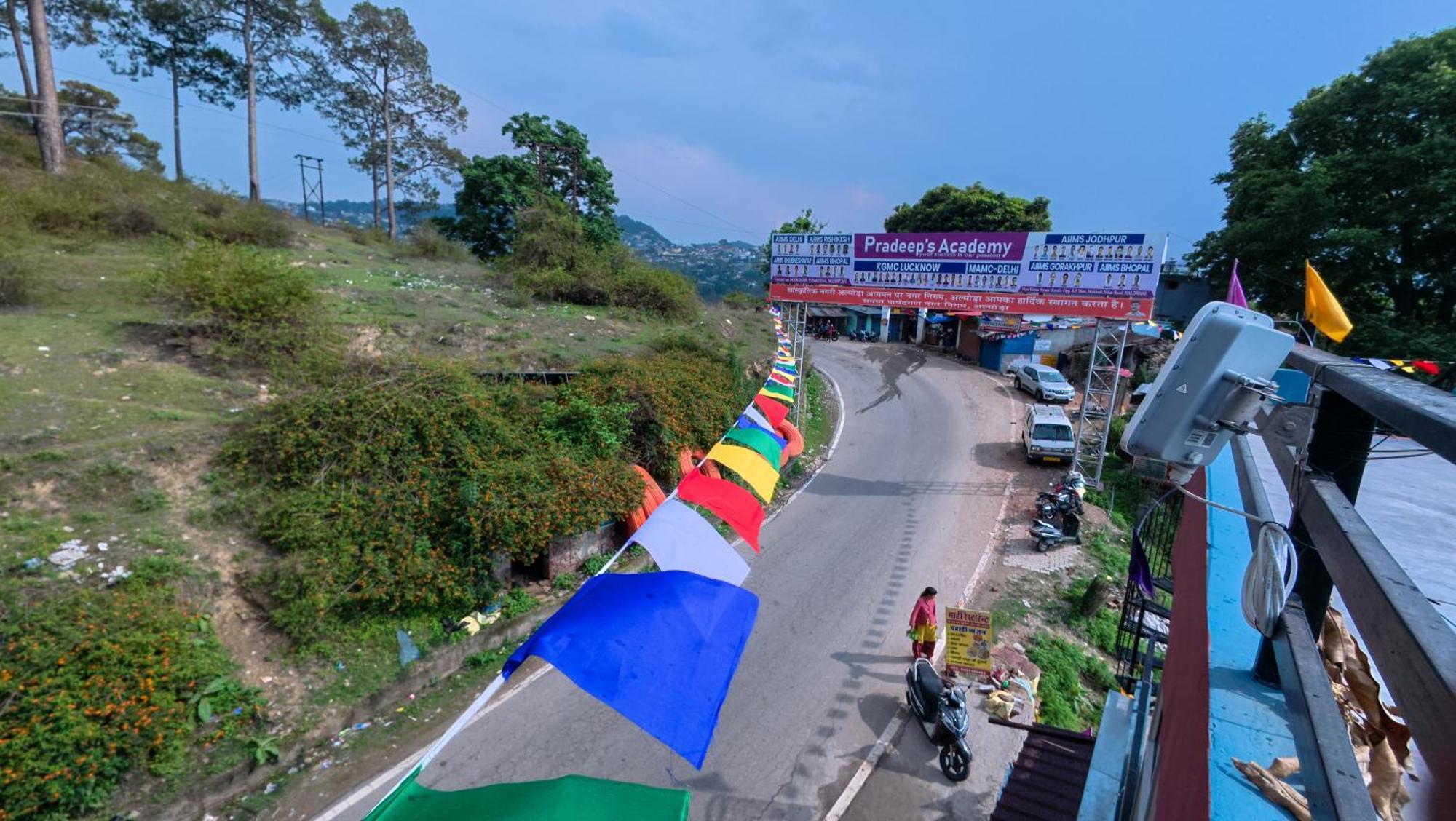 Mahi Restaurant & Guest House Almora Eksteriør bilde