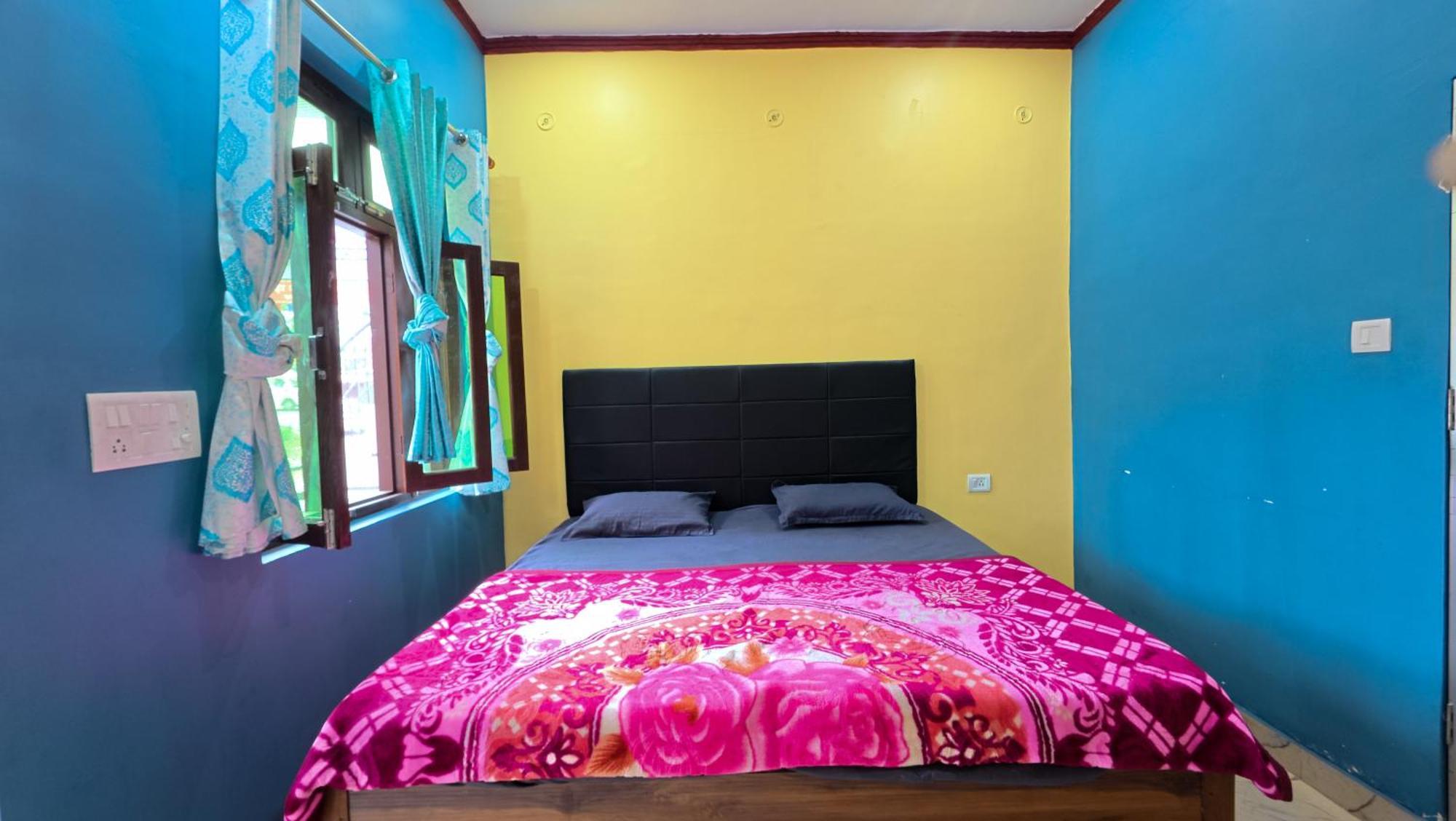 Mahi Restaurant & Guest House Almora Eksteriør bilde