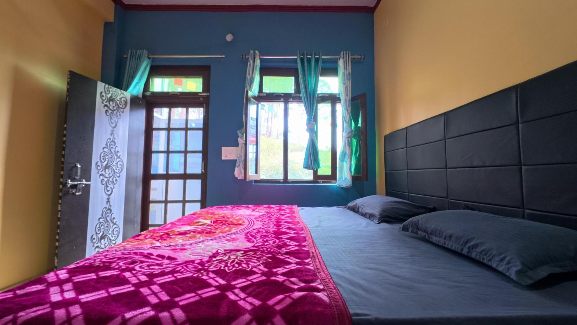 Mahi Restaurant & Guest House Almora Eksteriør bilde
